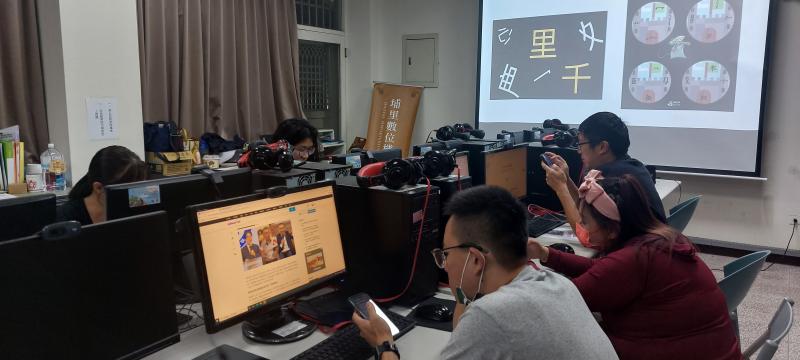 許多同學都被題型一一考倒了!但過關時的成就感也就愈大!大家彼此交換過關心得，摩拳擦掌繼續下一題的挑戰!