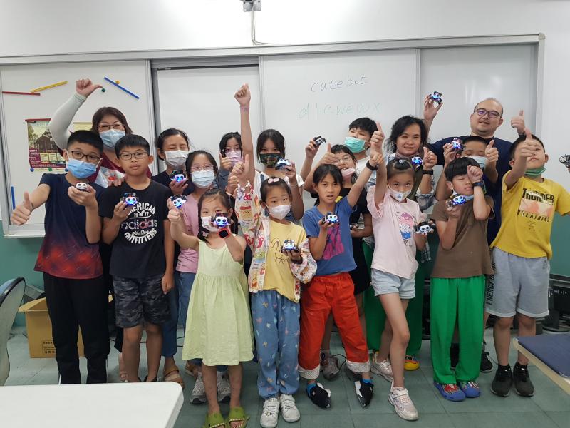 完成了智慧小車真開心