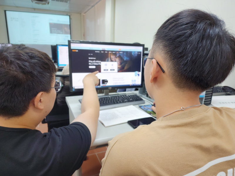 除了系統內建的應用程式外，自己安裝常用的應用程式