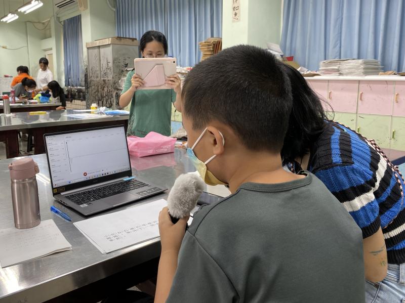 最後，再為自己負責的故事段落留下美麗的口白聲音吧～