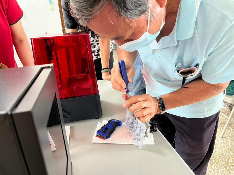 自己要的模型自已鏟~