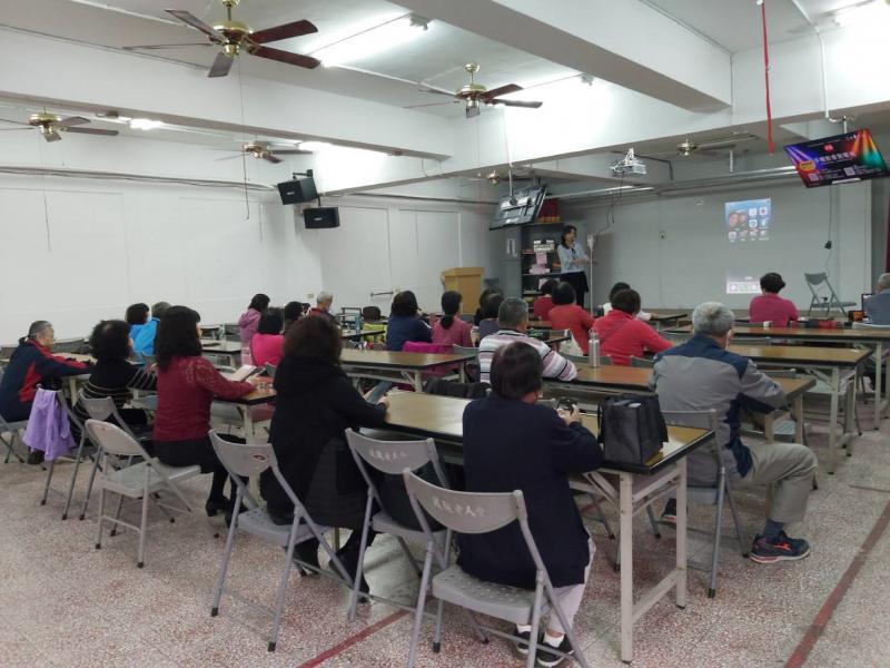 老師講解社群操作