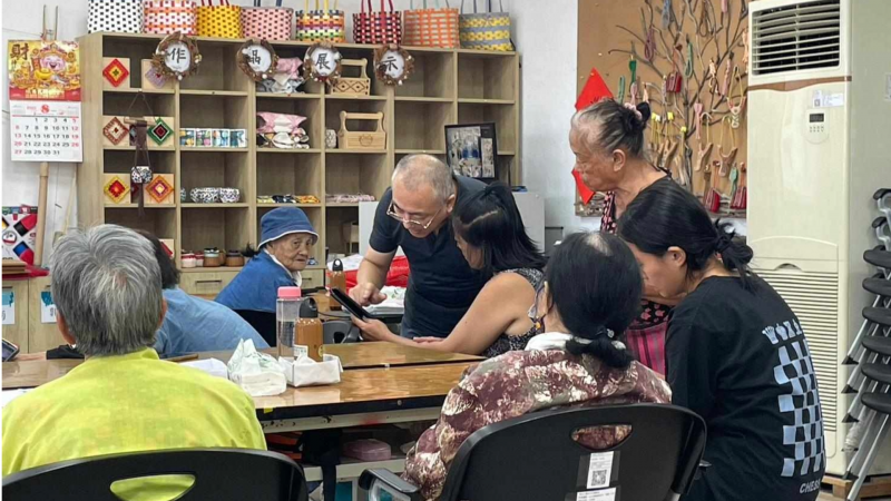 有問題老師都會很耐心的與學員一對一指導，真是太棒了!