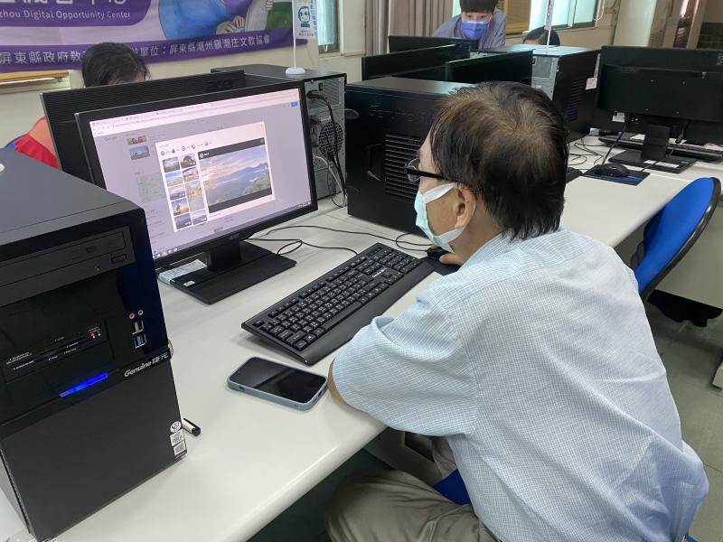 學員以照片為封面設計元素