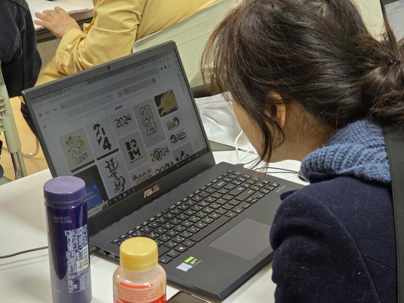 讓學員下載圖片另存新檔