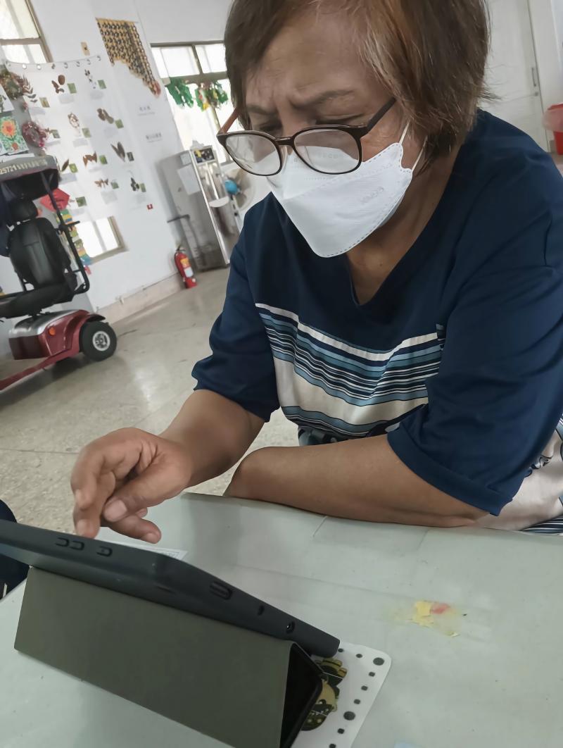 認真學習的學生