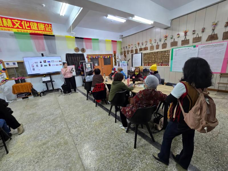 引導學員了解相關詐騙案例與如何保護自己