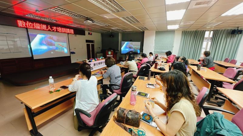 實作時，學員們就像開外掛一樣，展現"咻咻咻"的驚人速度~
