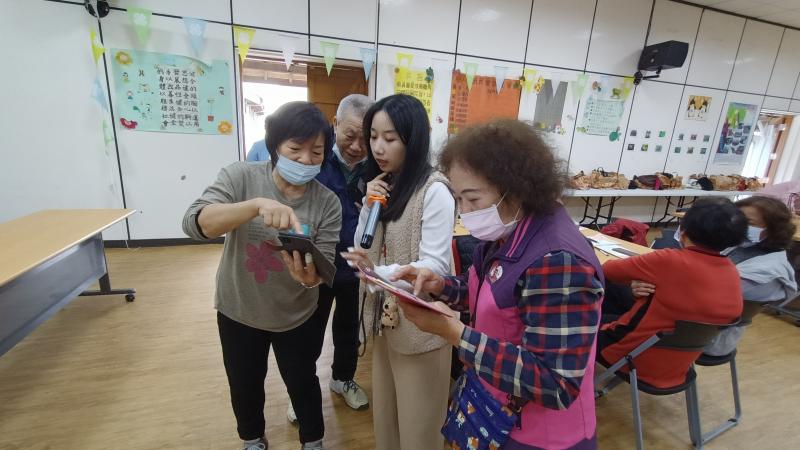 學員也不斷探索著新的科技應用，是一種發現新世界的機會。