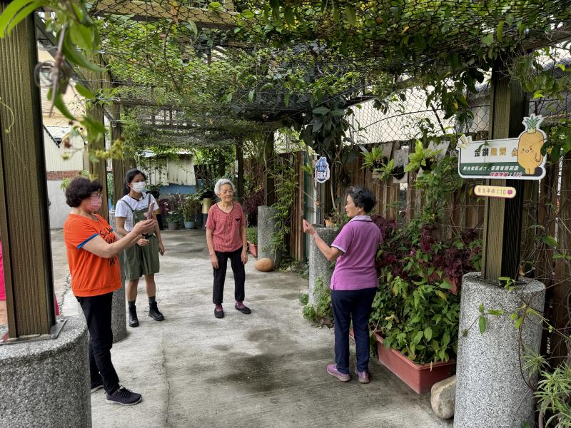 ！新光社區提供綠植環境給學員練習拍照技巧！