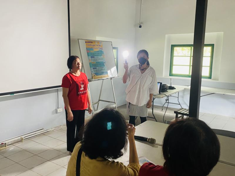 113年在地人才數位培訓雲林場(0328)-手機：相機、相簿課程照片2