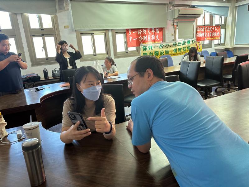 數位小幫手於課堂練習與討論