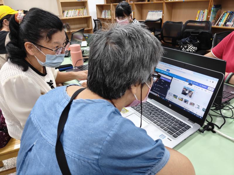 不怕因難，一次次的重覆的指導！同學好有耐心及恆心