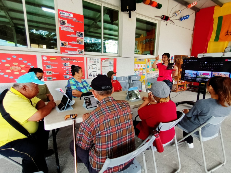 利用yt影片來宣導防購物詐騙的知識，堤防學員因為購物而受騙
