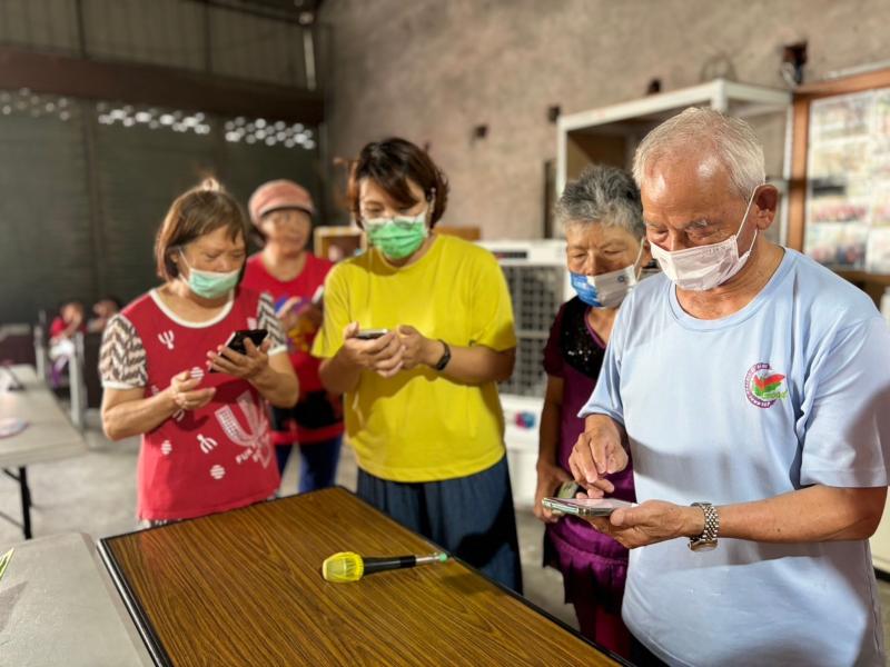 數位機會中心課程推廣.