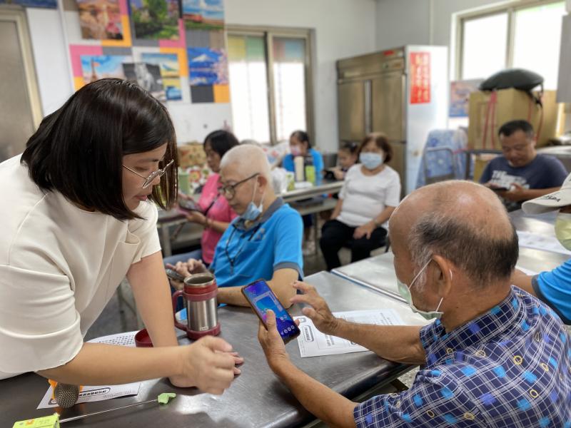 講師指導學員操作