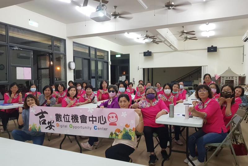 吉安農會-家政班，最美的粉紅軍團