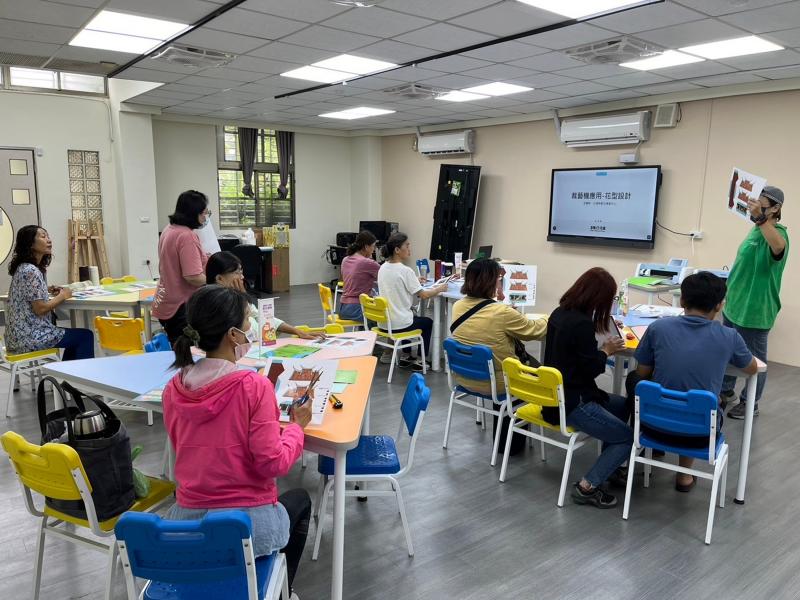 立體小卡創作班開課囉~