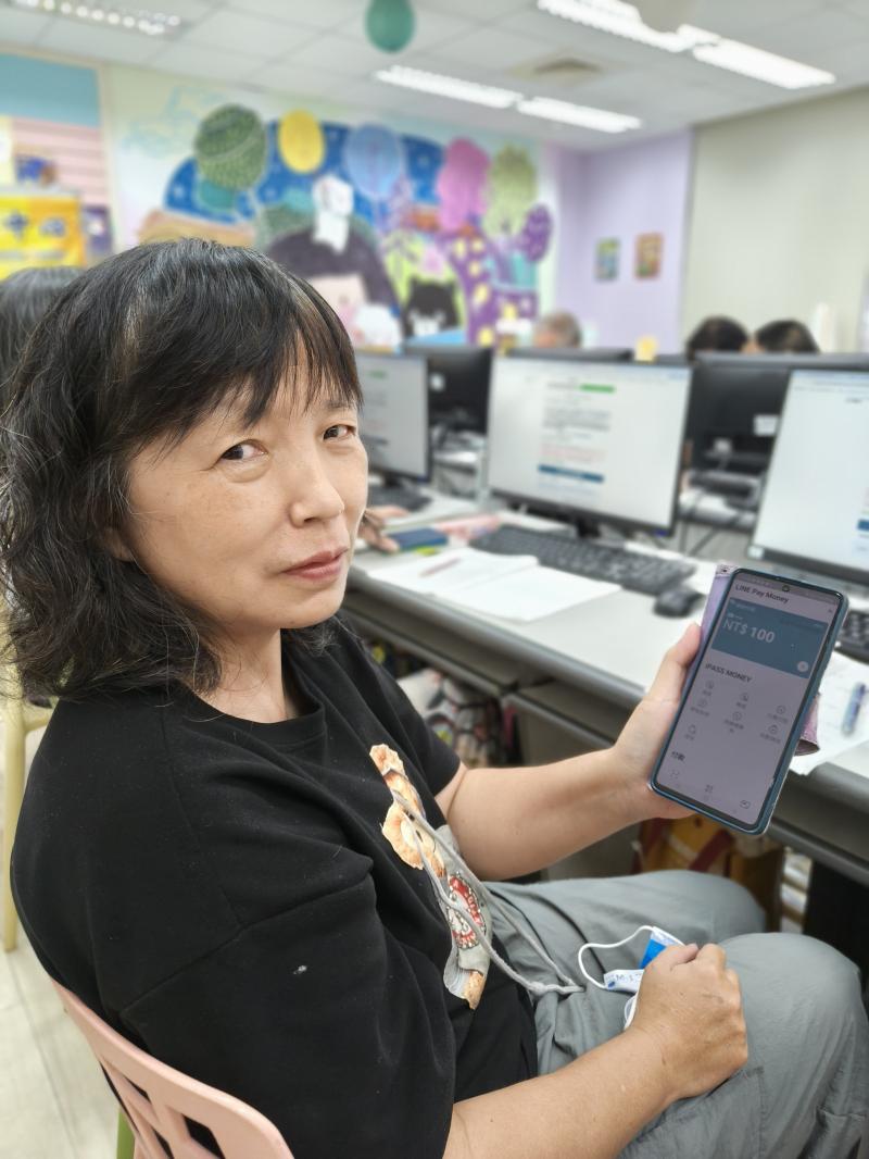 學會開通 iPASS MONEY,手機一掃,購物、交通、繳費,通通搞定~