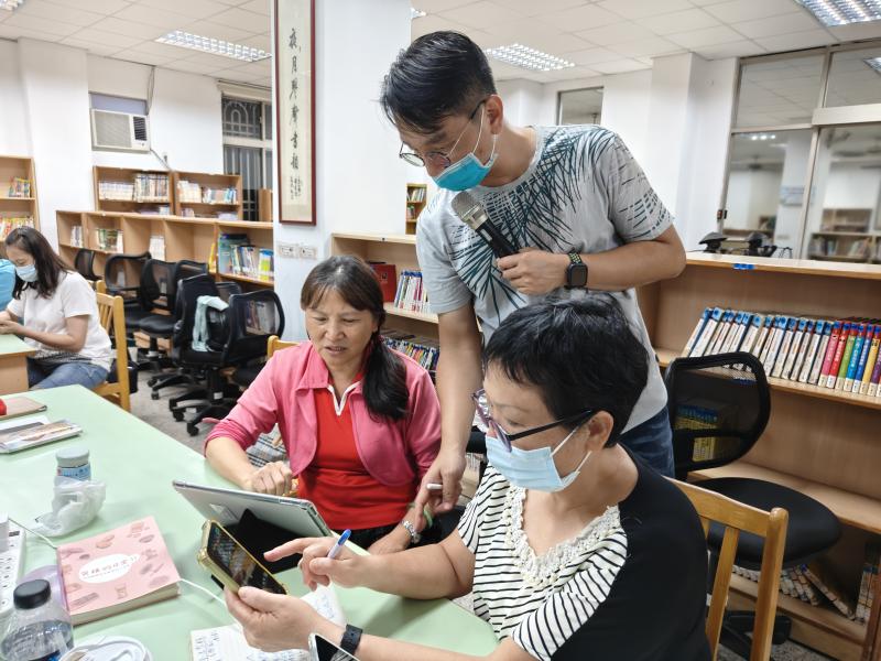 不會用的工具有老師解惑學員們也能上手