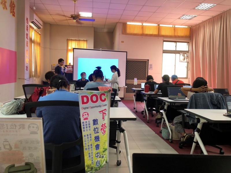 同學們老師要上課囉