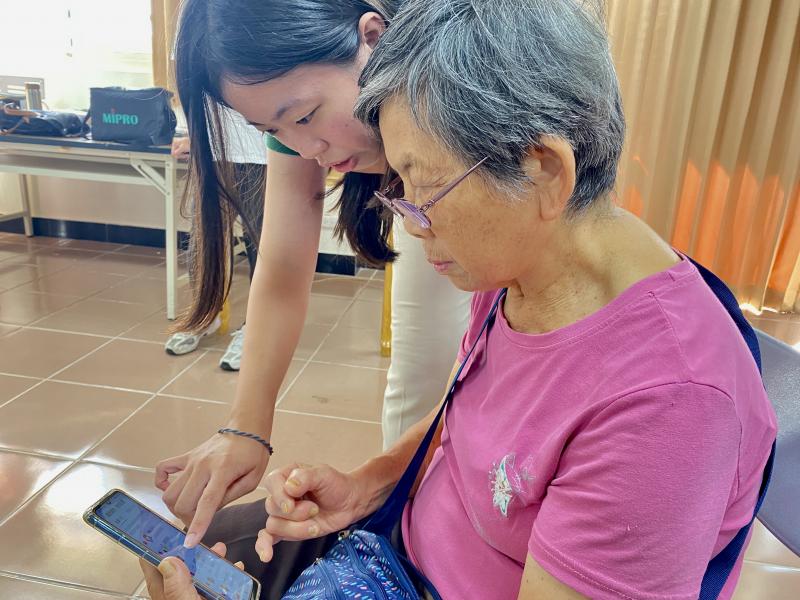 指導學員如何更換line大頭照與背景圖