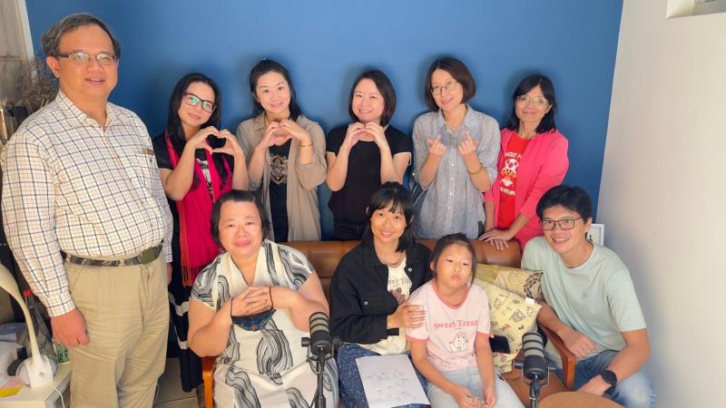 學員錄完音開心的合照