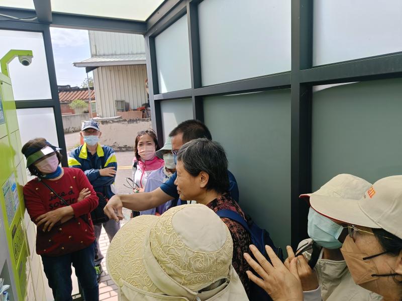 讓學員自行操作