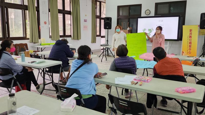 吳老師協助仁和社區行動分班