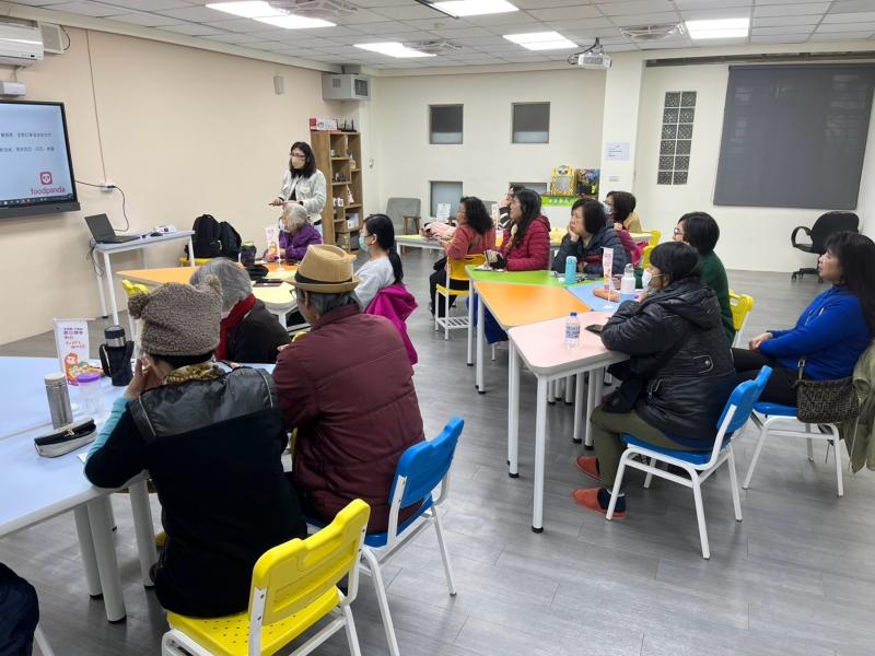 認識美食外送有哪些~