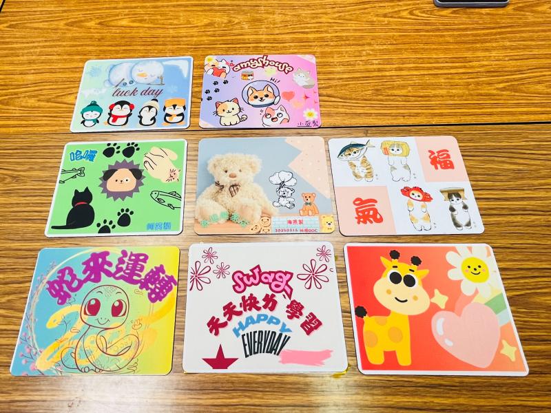 學員創作的熱轉印作品-創作屬於個人的滑鼠墊。