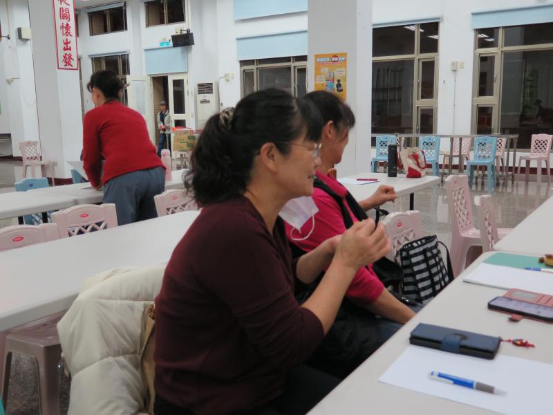 期待好久的AI課程，一定要提早到場選個好位置。