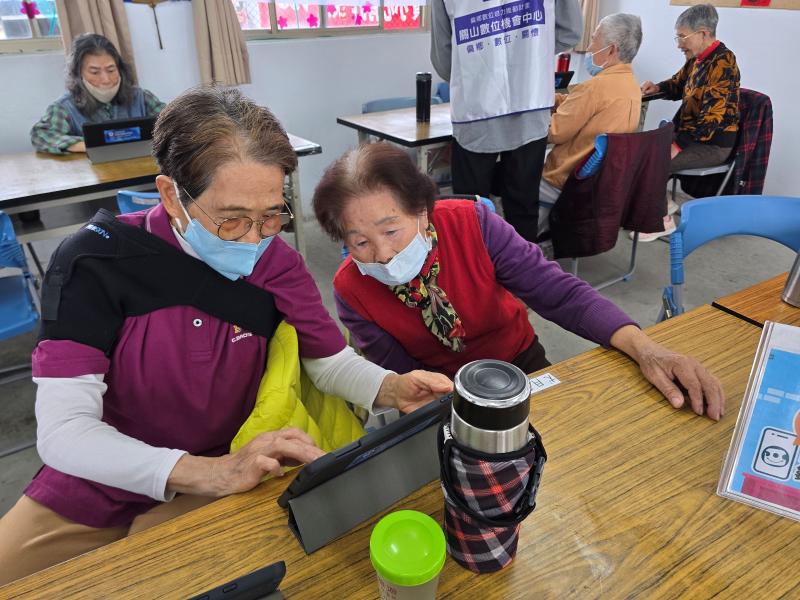 今天的課程重點 1.Wi-Fi 網路連結練習 2.認識標籤機的用途 3.使用手機、平板操作藍芽連結標籤機