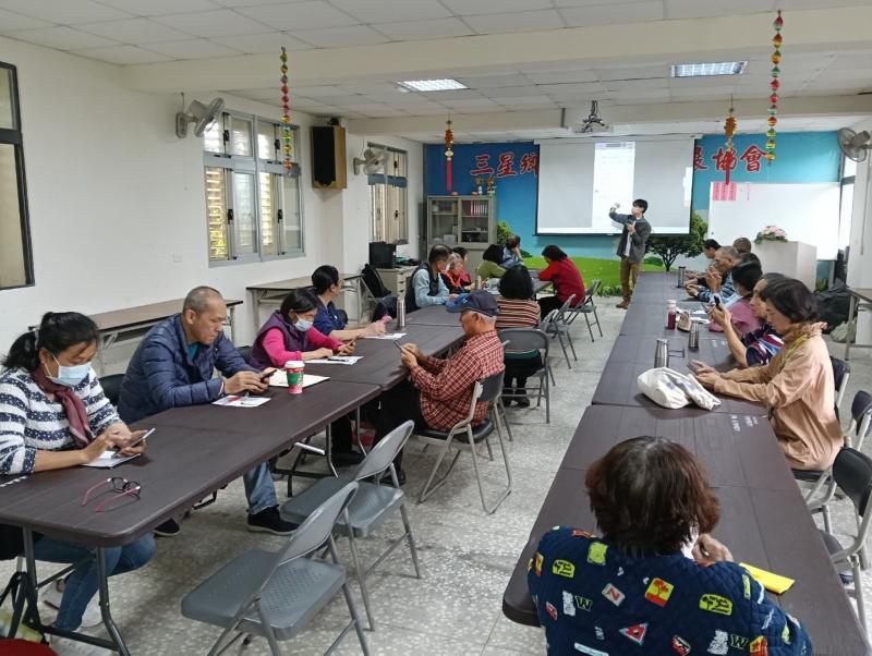 手機基礎設定、生活應用等數位技能，