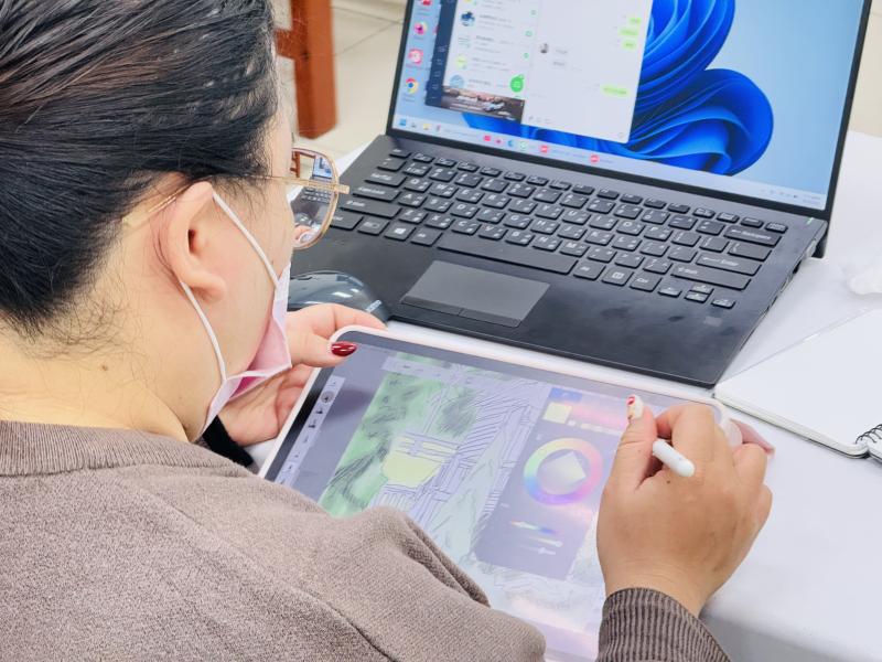 水彩筆的流動感與色彩層次讓每幅畫作都充滿生命力