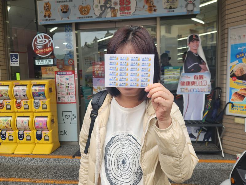 直接帶著學員到臨近7-11的ipon印出