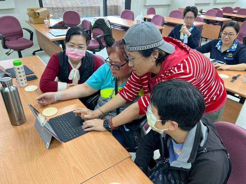 小幫手們只要遇到不懂的地方都會很棒的主動發問!!