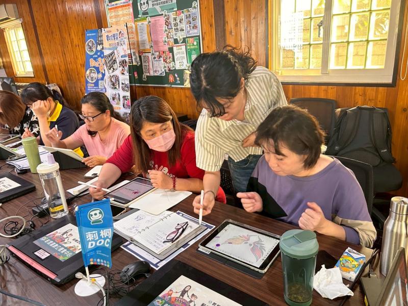 電繪Logo設計課程非常有趣，能讓學員使用平板來創作自己專屬的Logo。