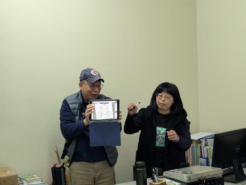 老師講解繪圖技巧