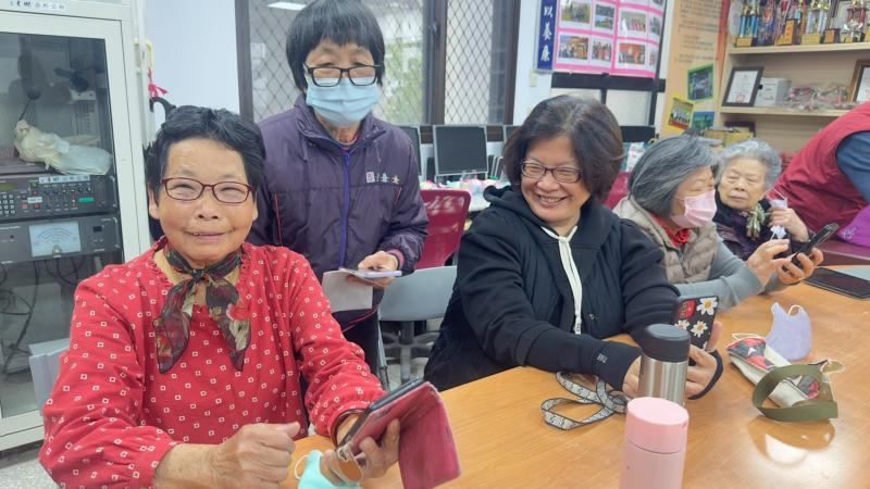 學習加入社區的LINE群組，分享上課的作品