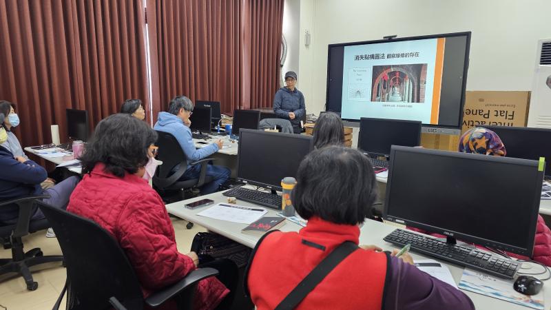 講師講解各種常見構圖。