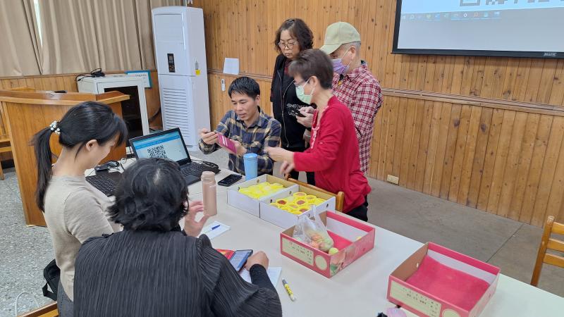 翻譯軟體試用中