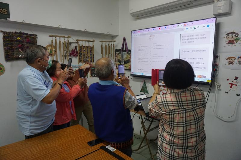 智慧鏡頭翻譯外國菜單練習