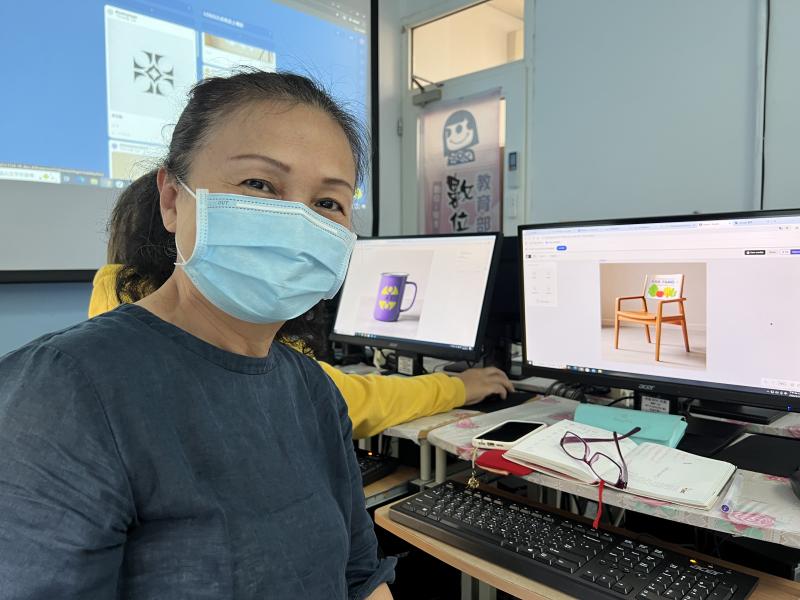 學員將所學應用於創作個人化LOGO，並嘗試將作品延伸至文創商品的設計，如椅子、衣服、馬克杯等。