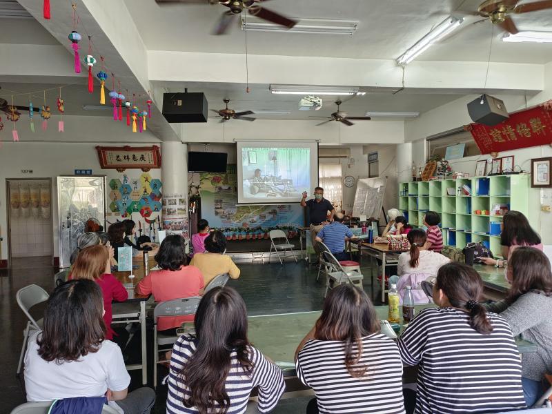 講師介紹九宮格構圖