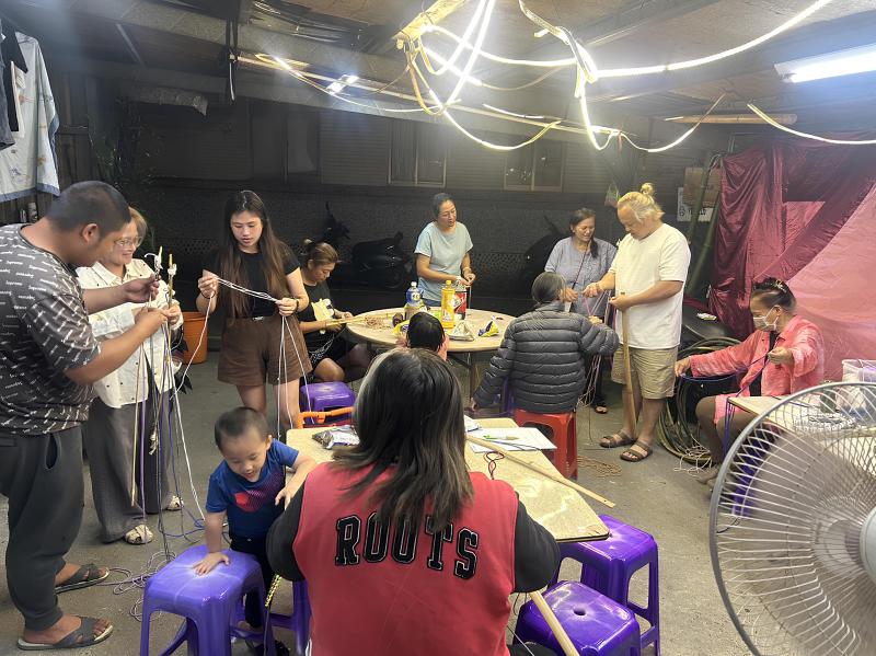 長者體驗織紋製作