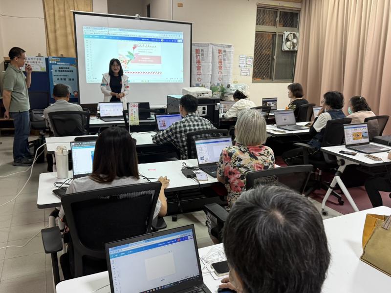 這次的課程大家都期待已久，大家都很踴躍報名，下營國小將校長還撥空來給大家鼓勵。大家都好棒！