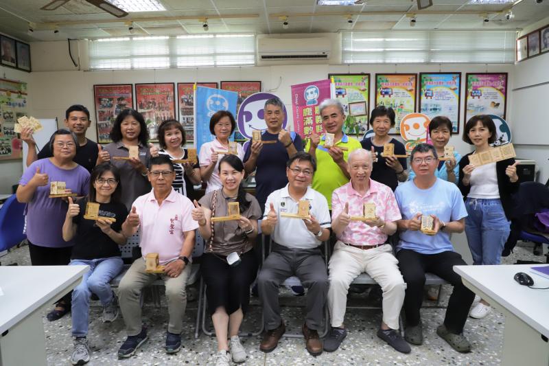 校長與學員合照