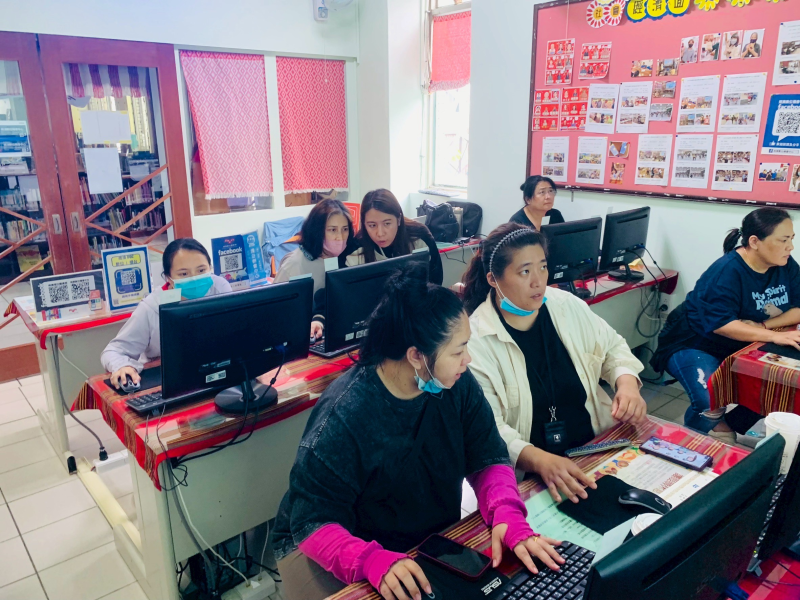 透過實戰操作⚙️，學員們親手學習了各種AI行銷平台的實際運用🌐，以及最夯的AI行銷工具🤖✨