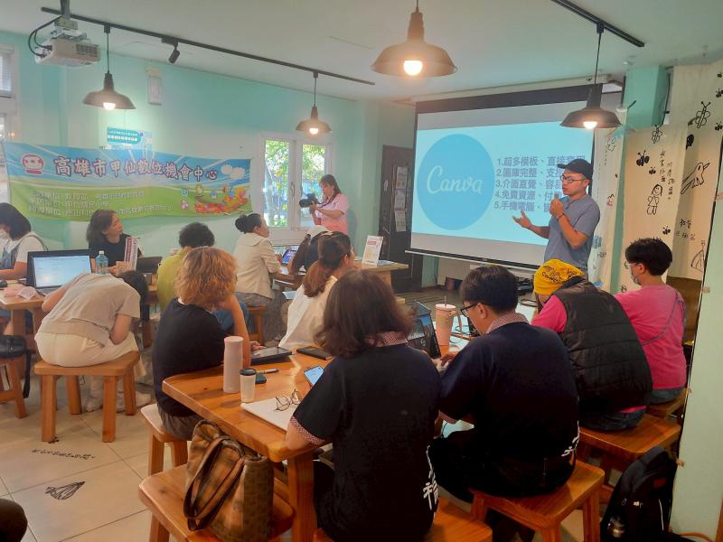 講師會用淺顯易懂的用語，讓學員更清楚了解課程內容。